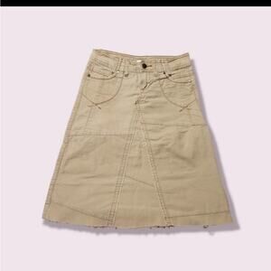 Maurices khaki Denim Modesty Skirt w/Frayed seams and hems Juniors size 3/4